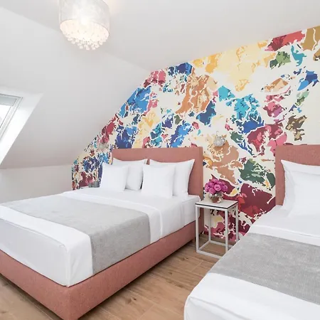 Eight Secrets Boutique By Dwellfort Prag