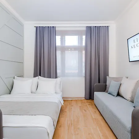 Apartahotel Eight Secrets Boutique By Dwellfort