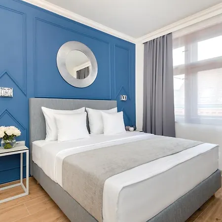 Eight Secrets Boutique By Dwellfort Prag