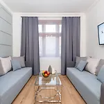 Eight Secrets Boutique By Dwellfort Aparthotel