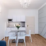 Eight Secrets Boutique By Dwellfort Prague