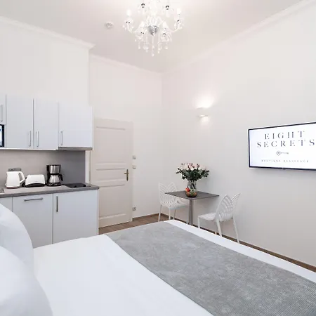 Aparthotel Eight Secrets Boutique By Dwellfort 4*
