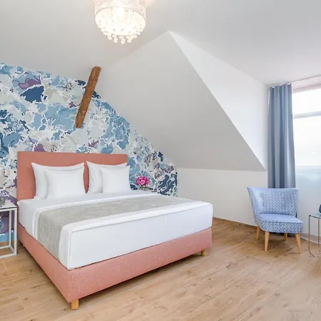 Eight Secrets Boutique By Dwellfort Apart-hotel 4*